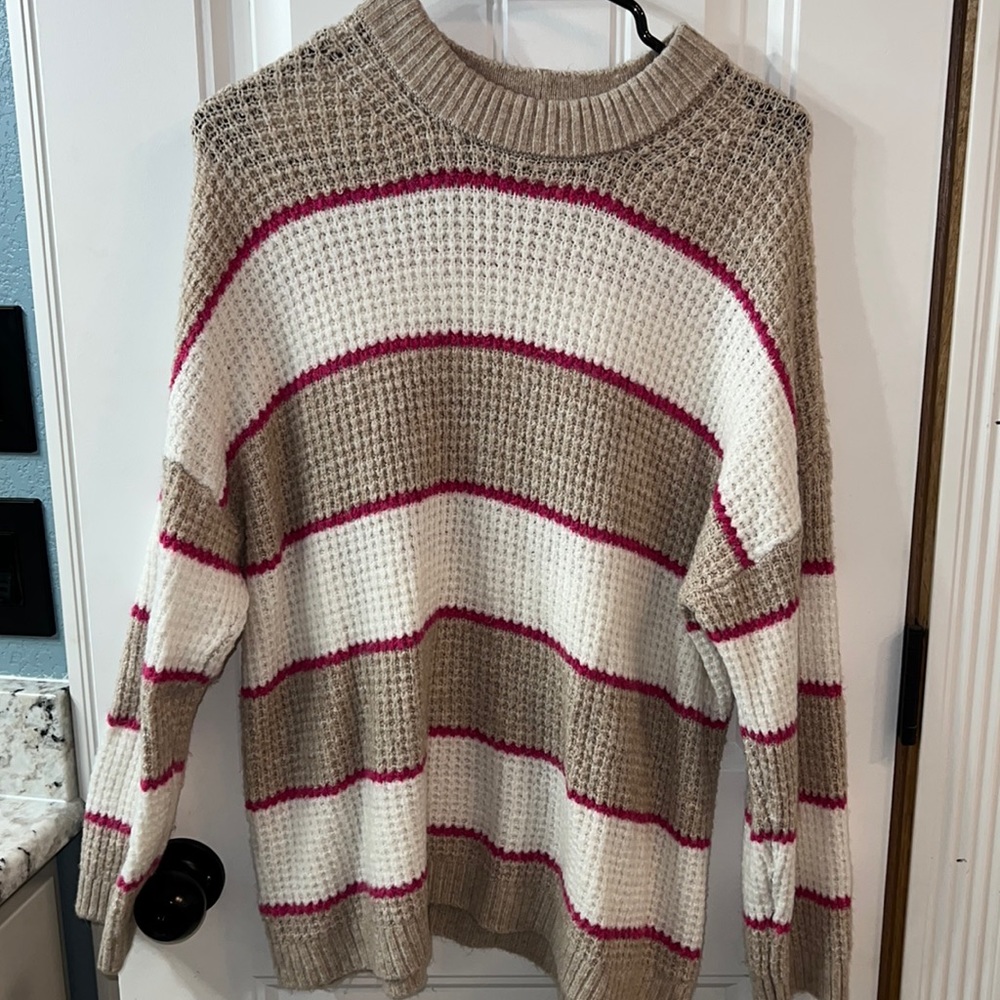 American Eagle Crewneck Sweater